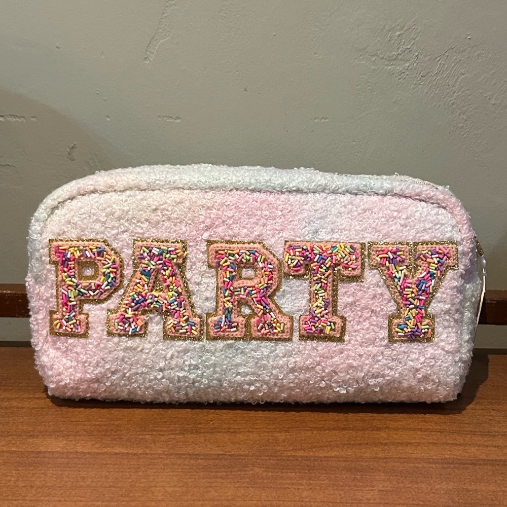 Gloss & Glo Rainbow Sprinkles PARTY Accessory Bag With Zipper Closure